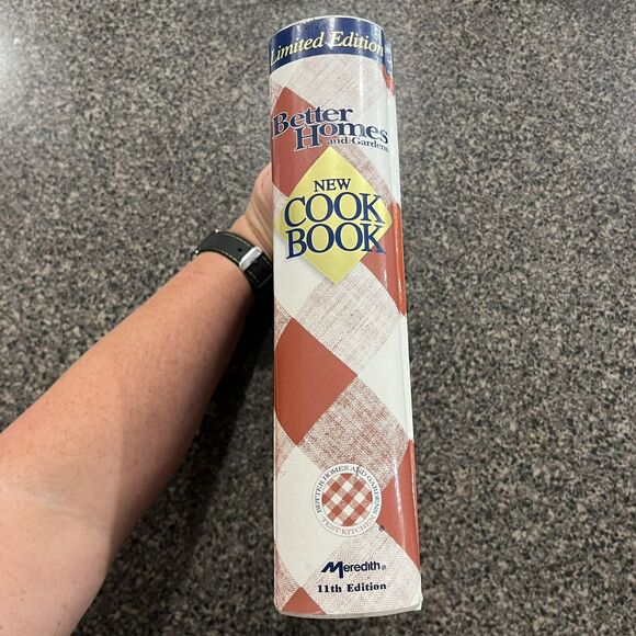 Better Homes and Gardens | New Cook Book 11th Limited Edition Vintage Binder - Picture 3 of 7